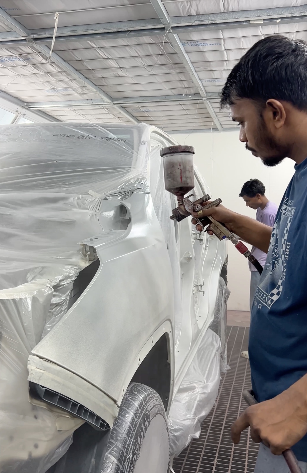 Denting & Painting - Background 1